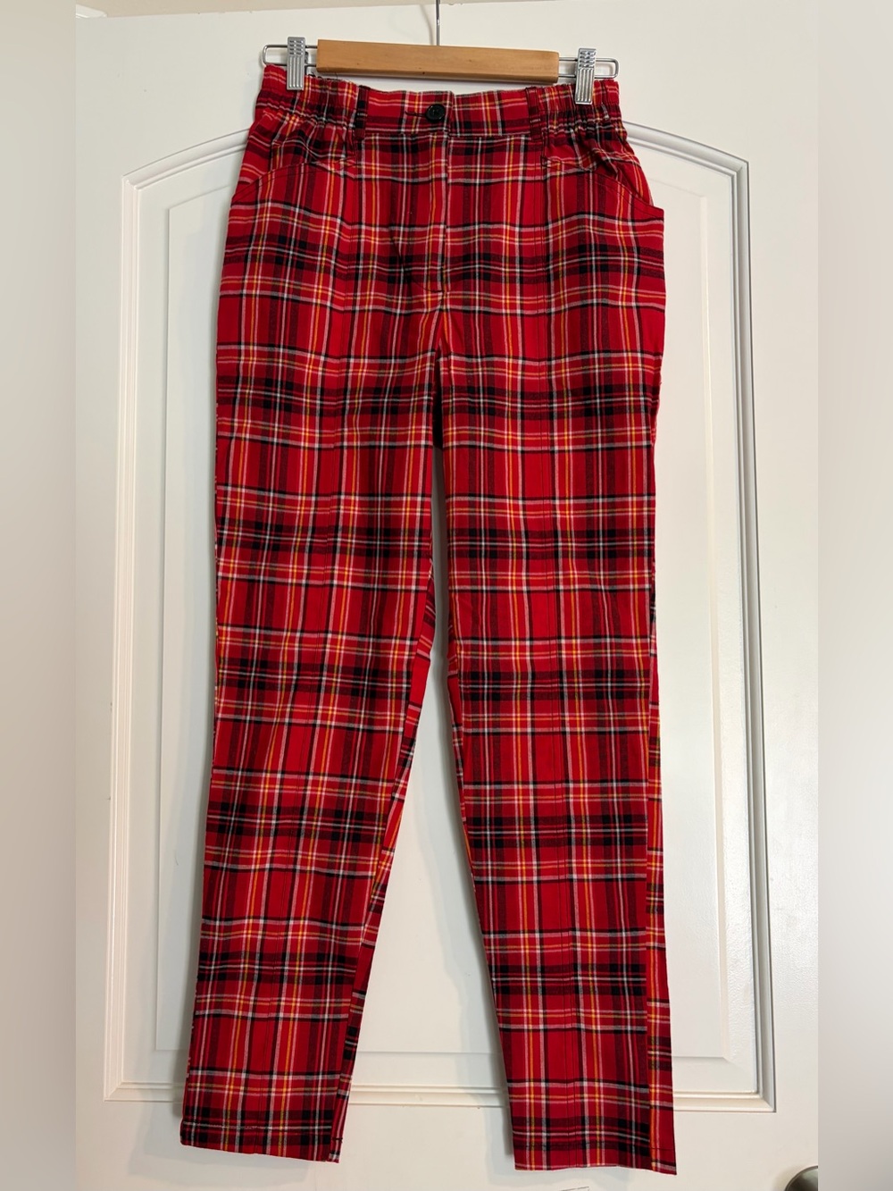 Urban Outfitters Women's Red Tartan Plaid Pants W Elastic Waist Size Small NEW